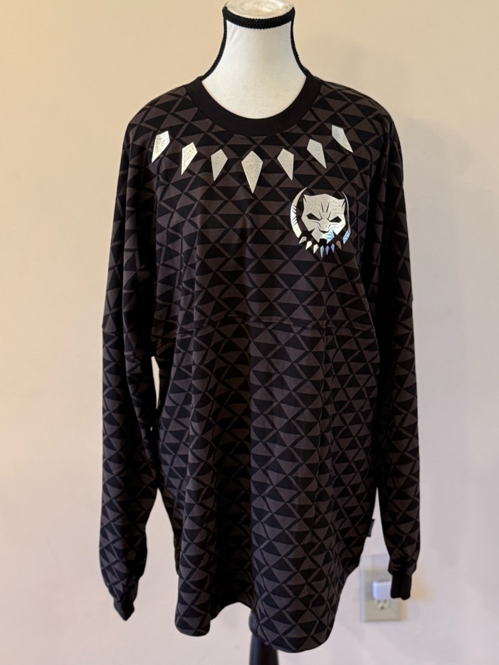 NWT Disney  / Marvel Black Panther: Wakanda Forever Spirit Jersey for Adults